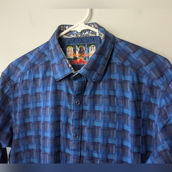 ROBERT GRAHAM Long Sleeve Men Casual Button Down Shirt Size Medium 100% Cotton - Picture 2 of 12